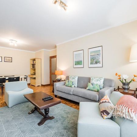 Apartamento Guestready - Eclectic Haven In The Heart Of Oporto Exterior foto